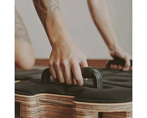 Реформер для пілатесу Casada Flowletic, чорно-бежевий