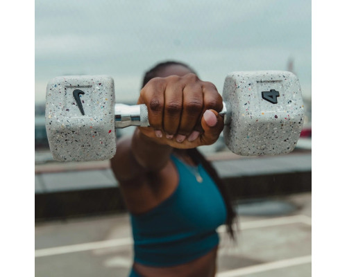 Гантелі Nike Grind Hex Dumbbell 4 кг