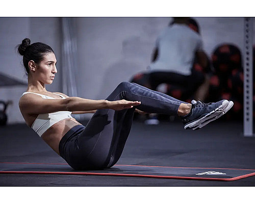 Килимок для тренуваннь Adidas Trainingsmatte 183 х 61 х 1 см, чорно-червоний