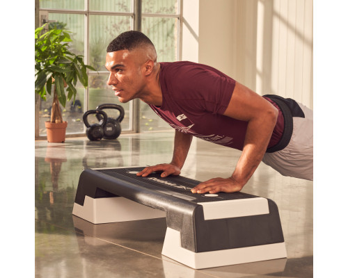 Степ-платформа Reebok Step Set зі стійкою з гантелями Tunturi