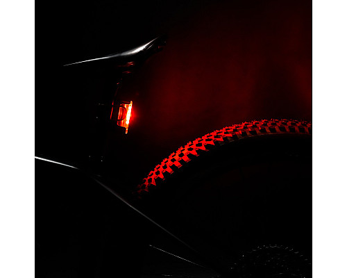 Задній ліхтар LEZYNE STRIP DRIVE PRO 400лм