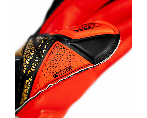 Рукавички воротарські Reusch Attrakt Silver Junior 5572215 7075 р.4,5, чорно-червоні