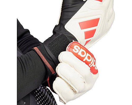 Рукавички воротарські Adidas Copa Club Goalkeeper JH3789 р. 11,5, чорно-білі