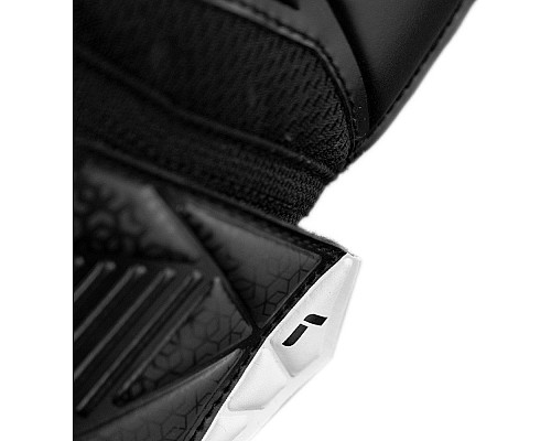 Рукавички воротарські Reusch Attrakt Resist Junior 5572615 7700 р.4, чорні
