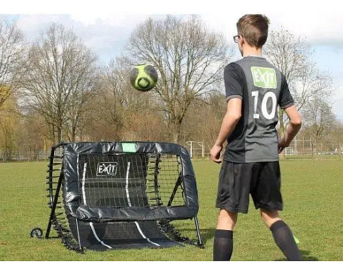 Сітка тренувальна для футболу EXIT Kickback Rebounder 124 х 90 см, чорна