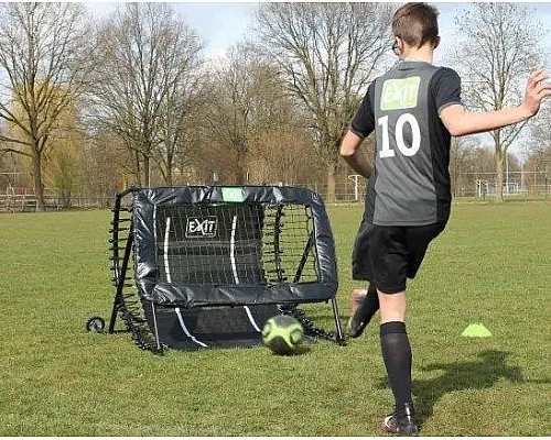 Сітка тренувальна для футболу EXIT Kickback Rebounder 124 х 90 см, чорна