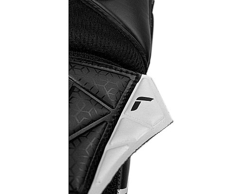 Рукавички воротарські Reusch Attrakt Infinity NC 5570725 7700 р.8, чорні