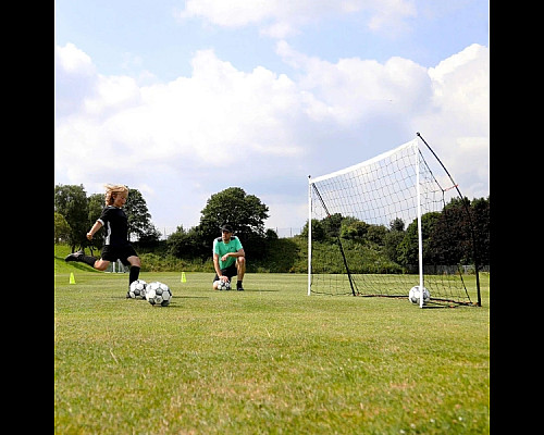 Ворота футбольні Quickplay Kickster 05757 180 х 120 см чорно-білі