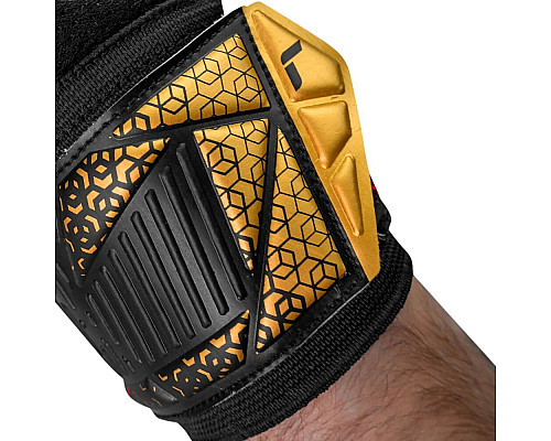Рукавички воротарські Reusch Attrakt Solid 5570515 7075 р.9,5, червоно-чорні