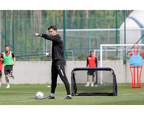 Ворота футбольні YakimaSport GIZA 120 x 80 см, чорні