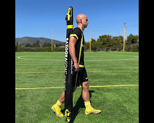 Ворота футбольні алюмінієві BAZOOKAGOAL 150 х 90 см, чорно-жовті