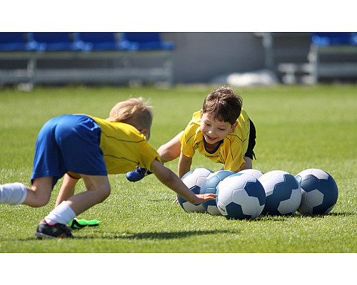 М'яч футбольний Yakimasport 100136 розмір 3, біло-синій