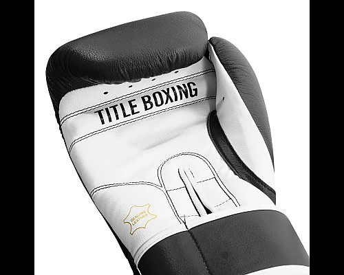 Рукавички боксерські шкіряні з бинтами TITLE Boxing Pro Style 3.0 розмір 14 унцій, чорно-білі