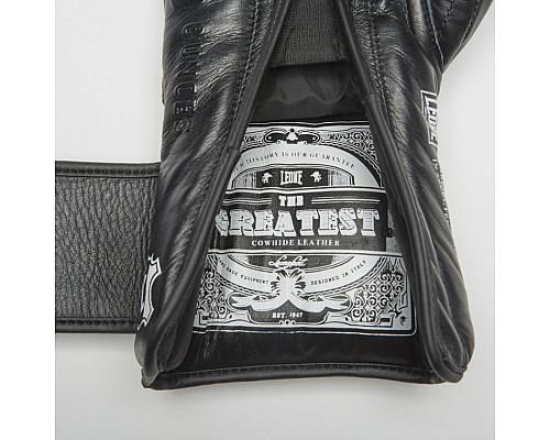 Рукавчики боксеріські Leone Greatest 18 унцій, чорно-білі
