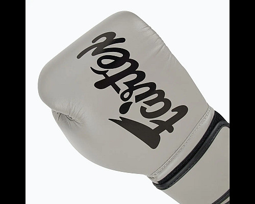 Рукавички боксерські з бинтами Fairtex BGV14 10 унцій, сірі