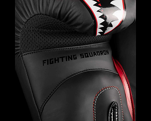 Рукавички боксерські з капою Phantom Fight Squad 16 унцій, чорні