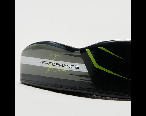 Капа боксерська доросла Leone PD5122 REVO FLUO від 11 років чорна