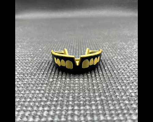 Капа боксерська доросла OPRO Gold Grillz від 11 років чорно-золотиста