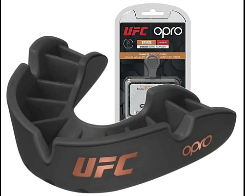 Капа боксерська доросла OPRO Bronze UFC Hologram від 10 років чорна