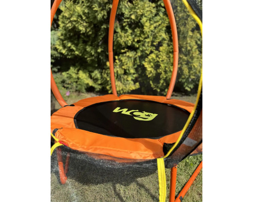 Батут WCG Pumpkin з зовнішньою сіткою 108 см чорно-помаранчевий Батут WCG Pumpkin з зовнішньою сіткою 108 см чорно-помаранчевий