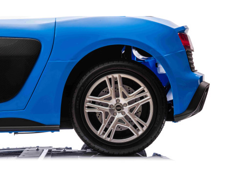 Автомобіль Audi Spyder R8 LIFT Blue