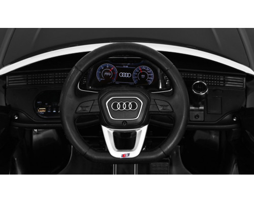 Audi Q8  на акумуляторі Black + Пульт + EVA + Free Start + MP3 USB + LED