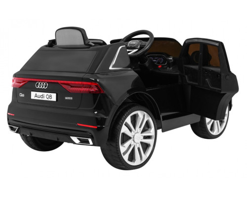 Audi Q8  на акумуляторі Black + Пульт + EVA + Free Start + MP3 USB + LED