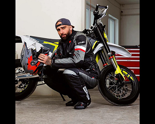 Мотоциклетний шолом W-TEC V331 PR Graphic розмір XS 53-54 см, хакі