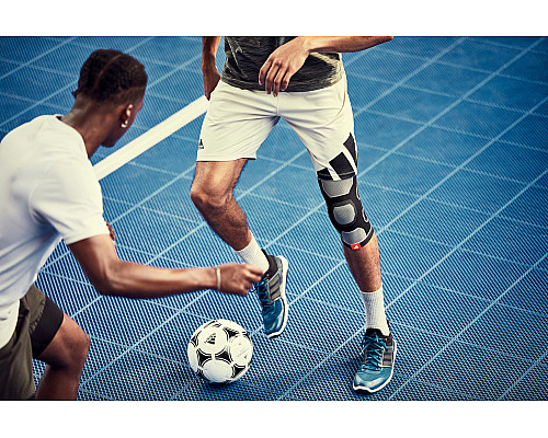 Наколінник Adidas Innwell L, чорно-сірі