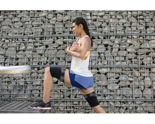 Бандаж для стегна Reebok Compression Thigh Sleeve розмір S, чорний