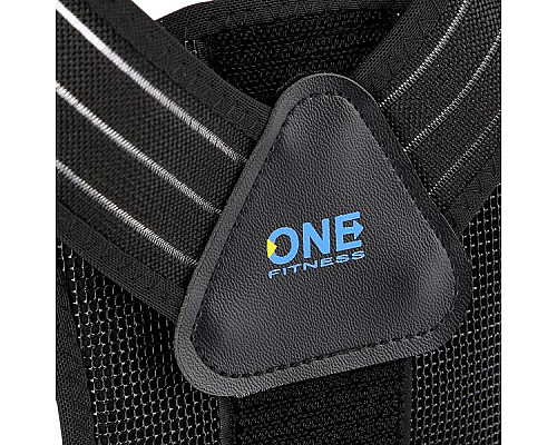 Коректор осанки для спини KP207 ONE FITNESS - чорний/розмір М Коректор осанки для спини KP207 ONE FITNESS - чорний/розмір М