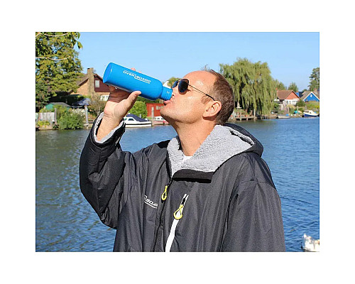 Пляшка для води OverBoard OB1208B-EU, 750ML - синя Пляшка для води OverBoard OB1208B-EU, 750ML - синя