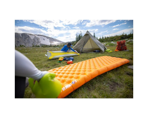 Килимок надувний Big Agnes Zoom UL Insulated 25x72 Wide Regular amber glow - оранжевий