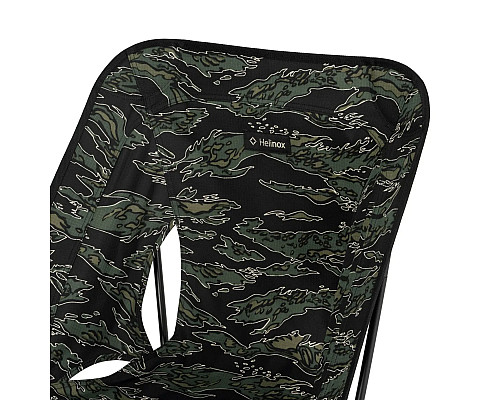 Крісло для кемпінгу Helinox Chair One (re), чорно-зелене