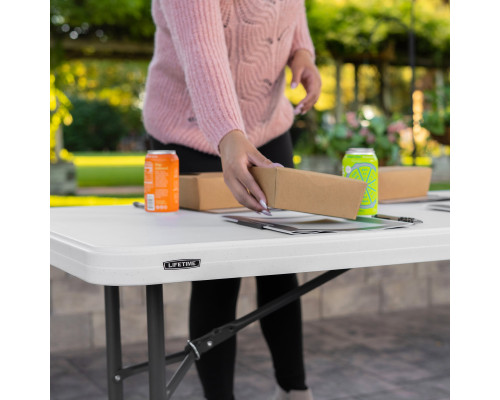 Стіл складаний LIFETIME 80955 182,8 х 76,4 х 73,6 см - білий