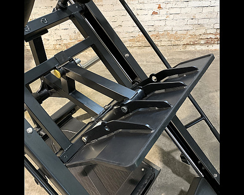 Тренажер для м'язів ніг Leg Press and Hack Squat Bauerfitness PLM-426
