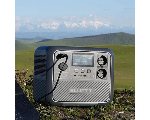 Зарядна станція Bluetti AC70
