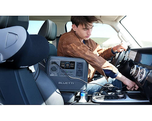 Зарядна станція Bluetti AC70