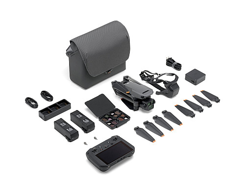 Квадрокоптер DJI Mavic 3 Pro Fly More Combo with DJI RC (CP.MA.00000660.01)