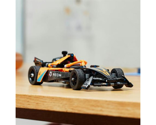 Конструктор LEGO Автомобіль для перегонів NEOM McLaren Formula E 452 ел. (42169)