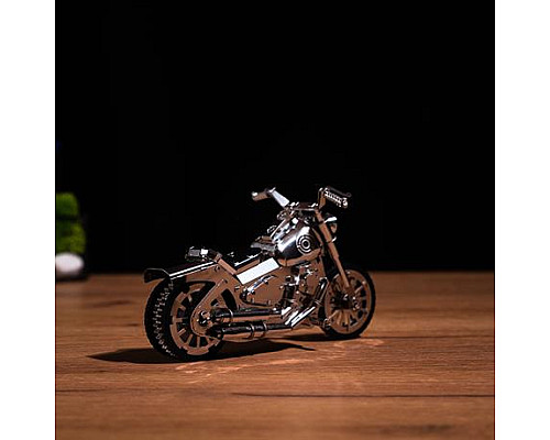 Колекційна модель-конструктор Metal Time Harley Davidson Roadway Fantasy Мотоцикл механічний (MT012) Колекційна модель-конструктор Metal Time Harley Davidson Roadway Fantasy Мотоцикл механічний (MT012)