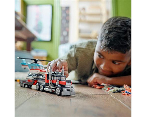 Конструктор LEGO Creator Бортова вантажівка з гелікоптером 270 деталей (31146)