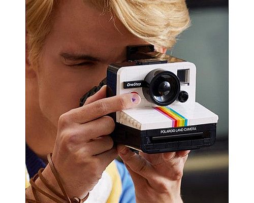 Конструктор LEGO Ideas Фотоапарат Polaroid OneStep SX-70, 516 ел. (21345) Конструктор LEGO Ideas Фотоапарат Polaroid OneStep SX-70, 516 ел. (21345)