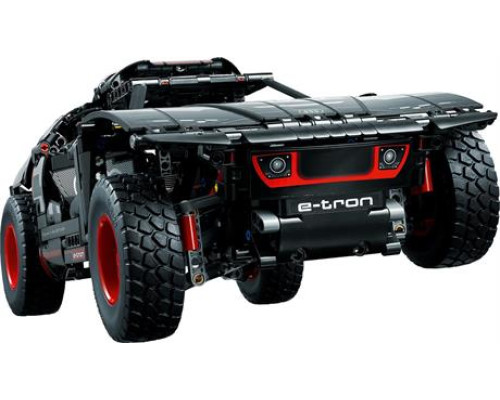 Конструктор LEGO Technic Audi RS Q e-tron 914 ел. (42160)