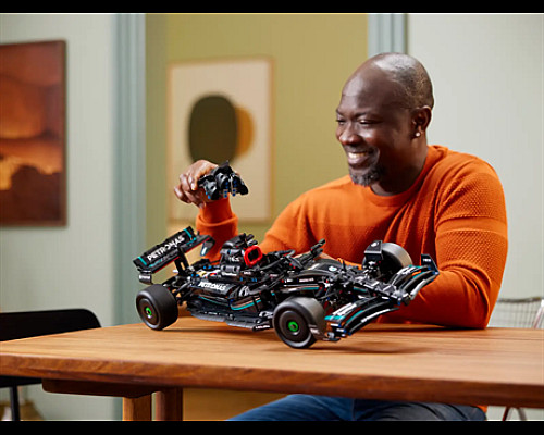 Конструктор LEGO Technic Mercedes-AMG F1 W14 E Performance 1642 деталі (42171)