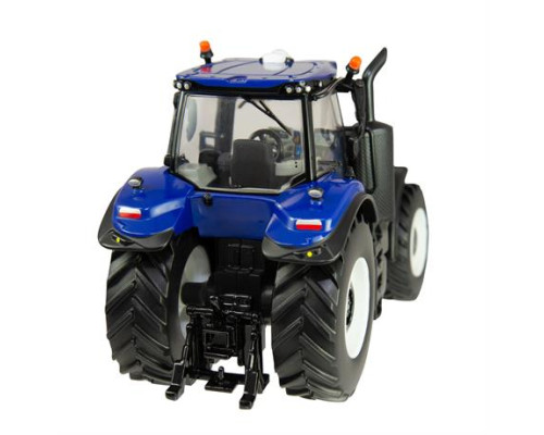 Модель Britains Трактор New Holland T8.435, 1:32 (43216)