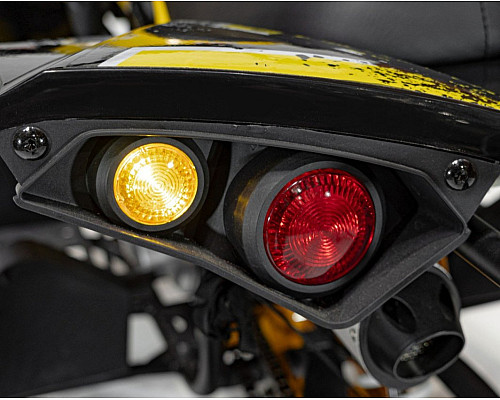 Дитячий акумуляторний квадроцикл RENEGADE HIPERFECT 125CC Жовтий Дитячий акумуляторний квадроцикл RENEGADE HIPERFECT 125CC Жовтий