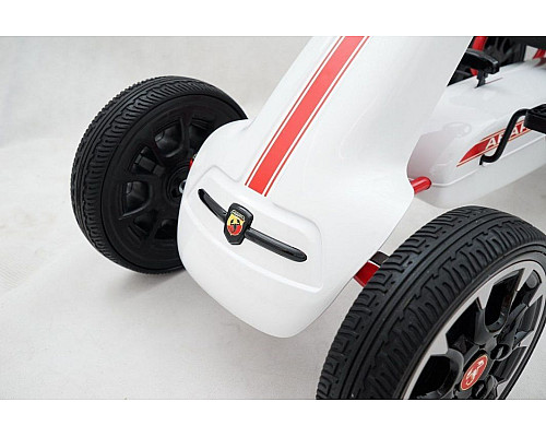 Дитячий педальний картинг ABARTH Білий Дитячий педальний картинг ABARTH Білий