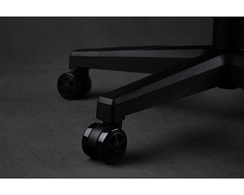 Ігрове крісло SENSE7 Sentinel з чорної тканини