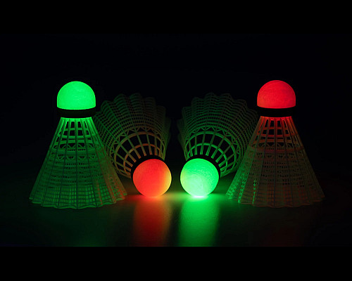 Волани для бадмінтону пластикові Avento 46SG LED, 4 шт